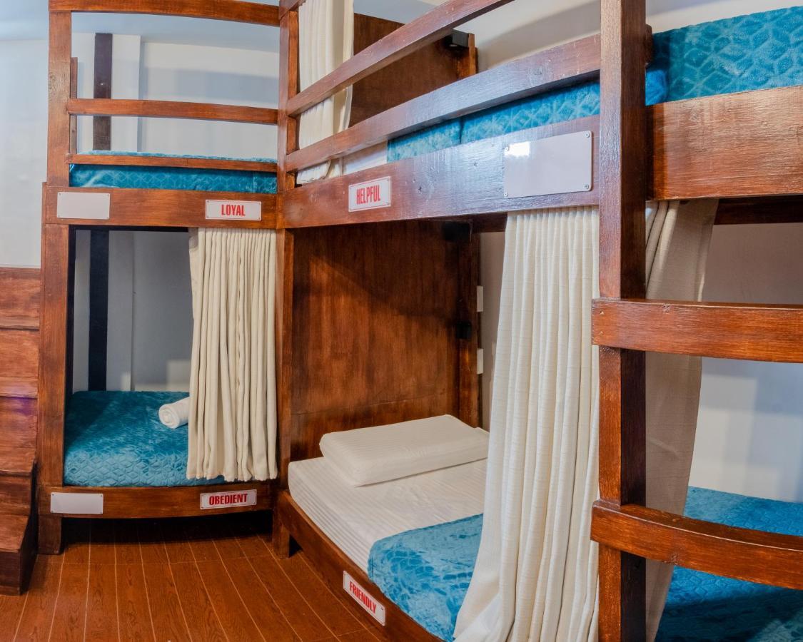 Public House Hostel Đảo Mactan Ngoại thất bức ảnh